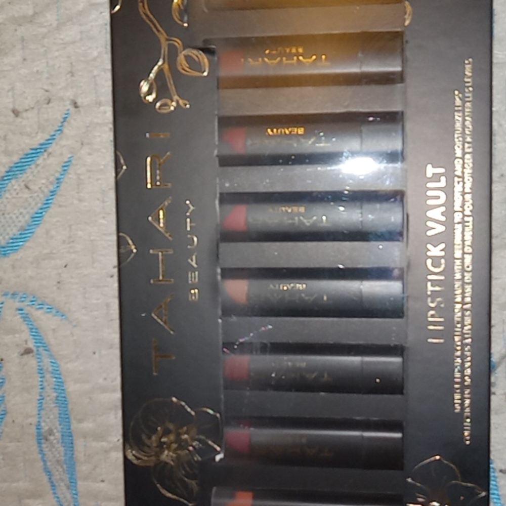 A Tahari beauty: lipstick vault